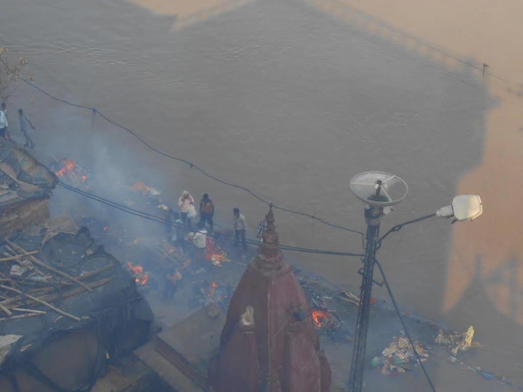 Hotel Sonmony Varanasi Luaran gambar